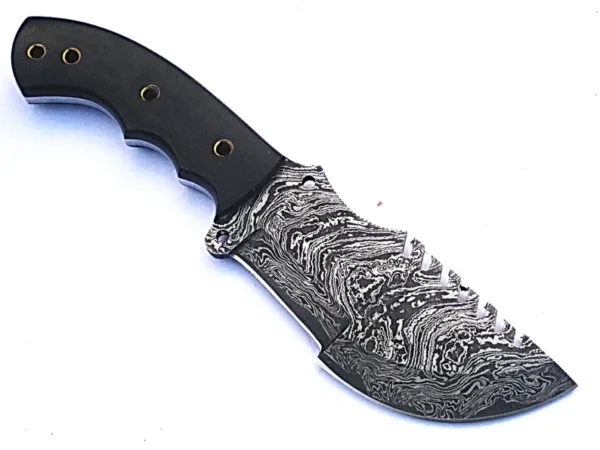 Damascus knife / Tracker / Hand Made / Custom / Forged Damascus / Black Micarta handle/ Survival Tool / Bushcraft / Fiel