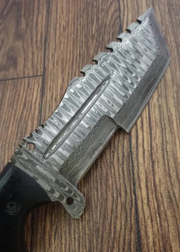 Custom Handmade Damascus Steel Tracker Knife - Beautiful G10 Handle Perfect Edges.