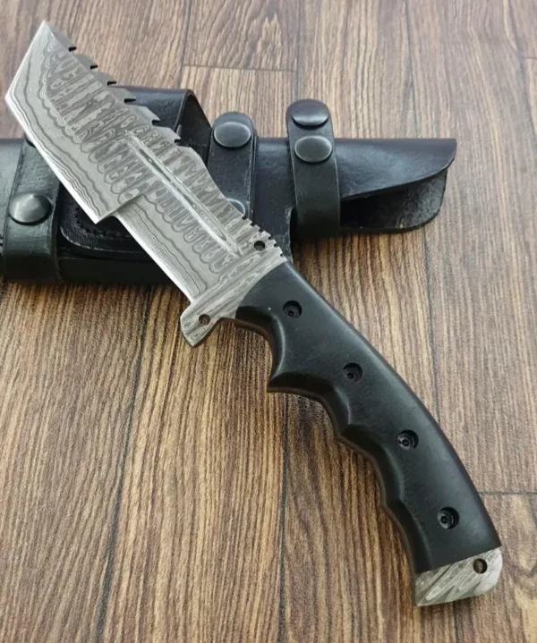Custom Handmade Damascus Steel Tracker Knife - Beautiful G10 Handle Perfect Edges.