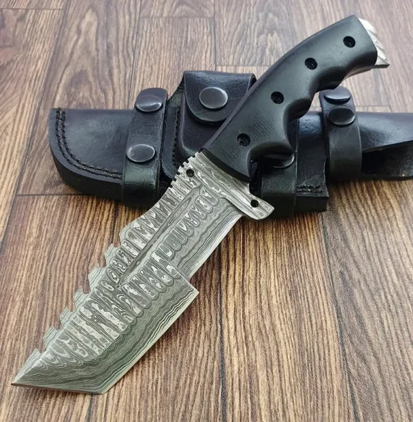Custom Handmade Damascus Steel Tracker Knife - Beautiful G10 Handle Perfect Edges.