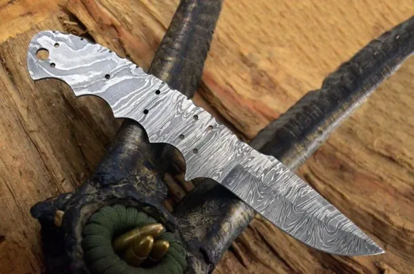 8" Custom Handmade Damascus Skinner Blank Blade Knife Full Tang